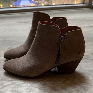 Frye Women's Brown Suede Ankle Booties